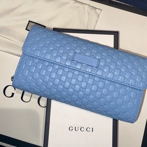 Blue GG wallet